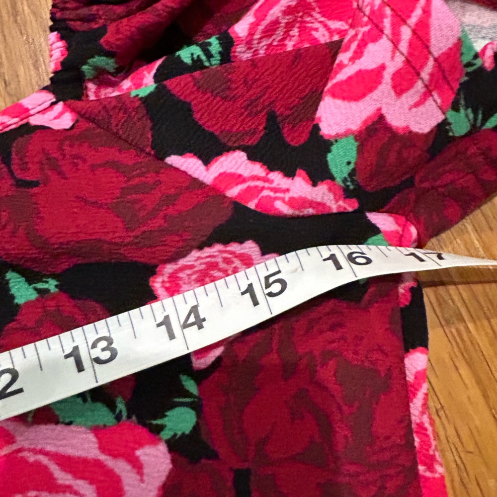 BOGO Pink Floral Top - Picture 7 of 7